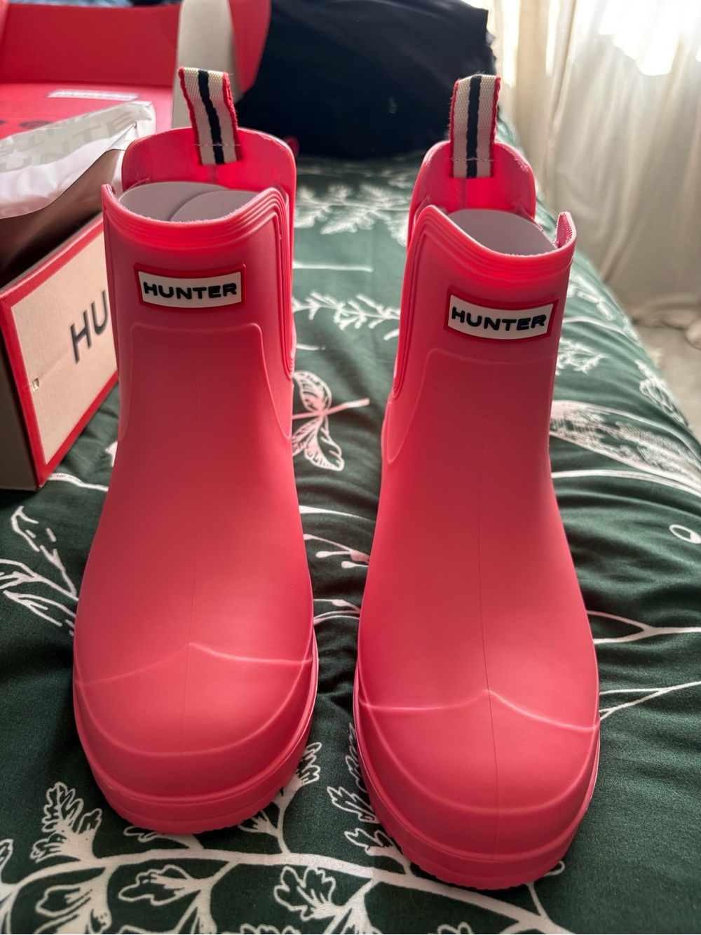Hunter Women’s Tabitha Ankle Rain Boots in Medium Pink - Picture 3 of 5